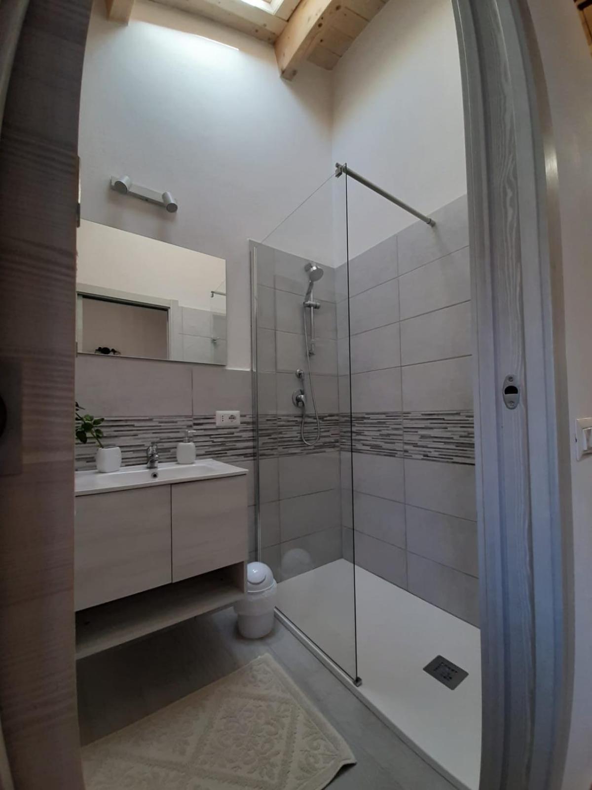 Nice Apt In A Street In Old Town Алгеро Екстериор снимка