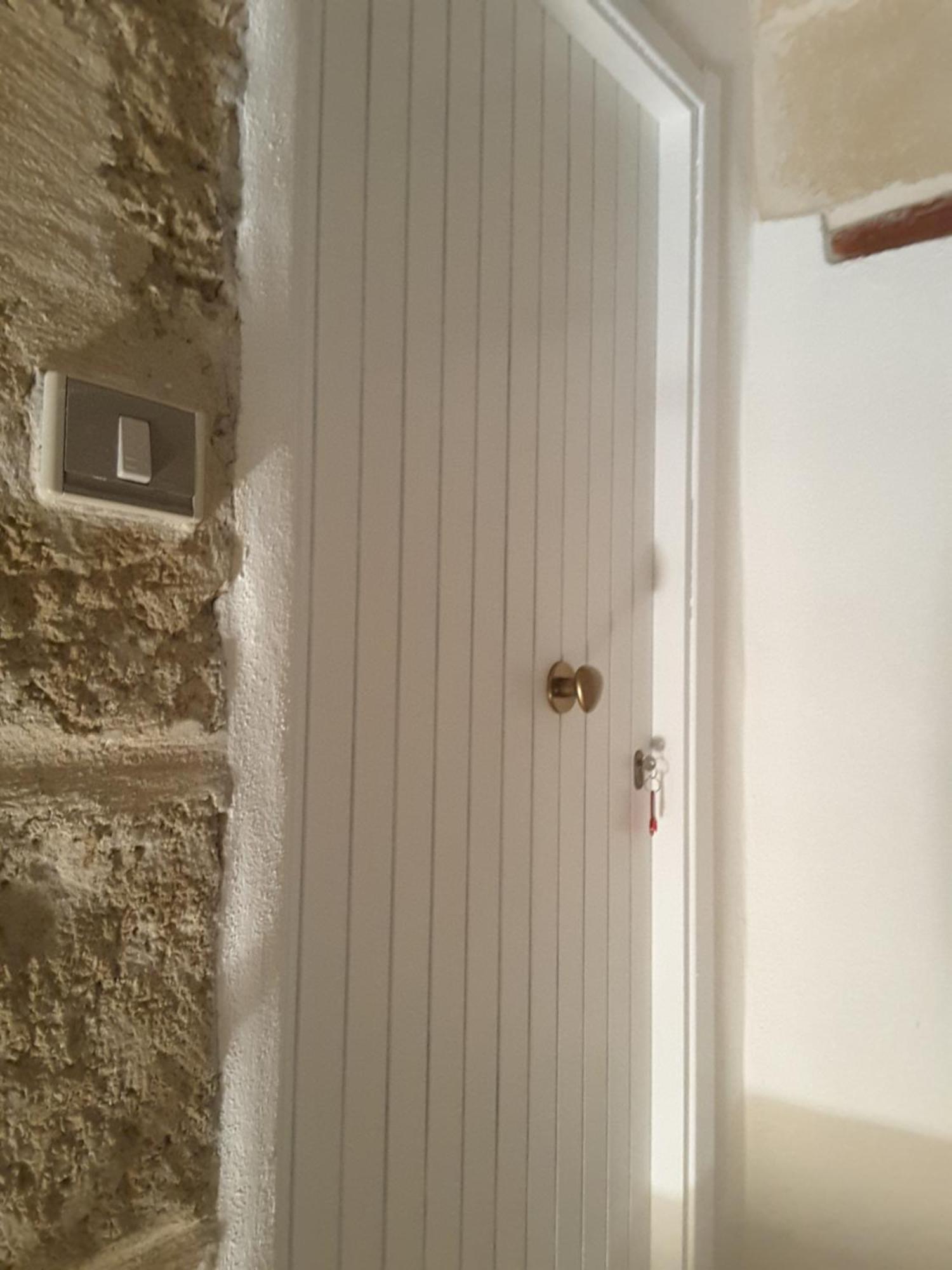 Nice Apt In A Street In Old Town Алгеро Екстериор снимка
